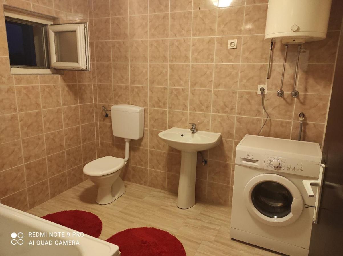Meri Rooms Bihać Buitenkant foto