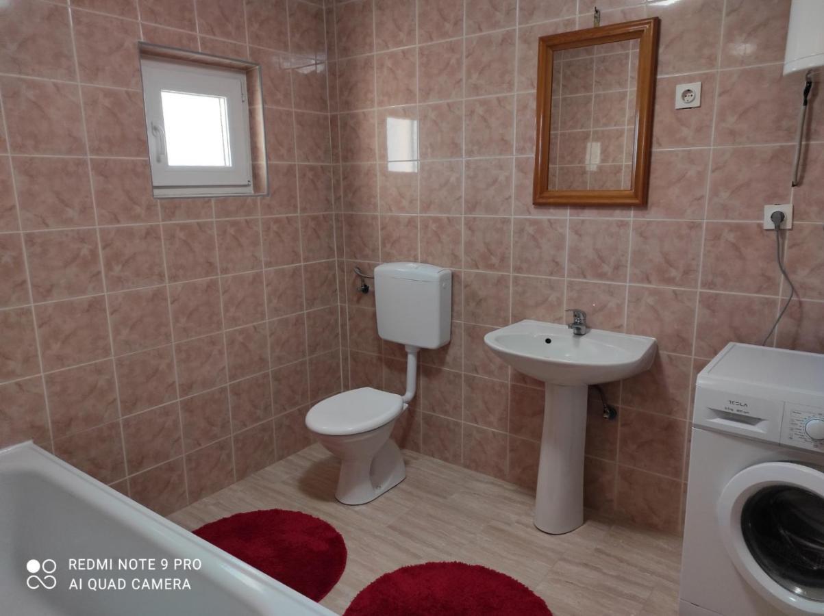 Meri Rooms Bihać Buitenkant foto